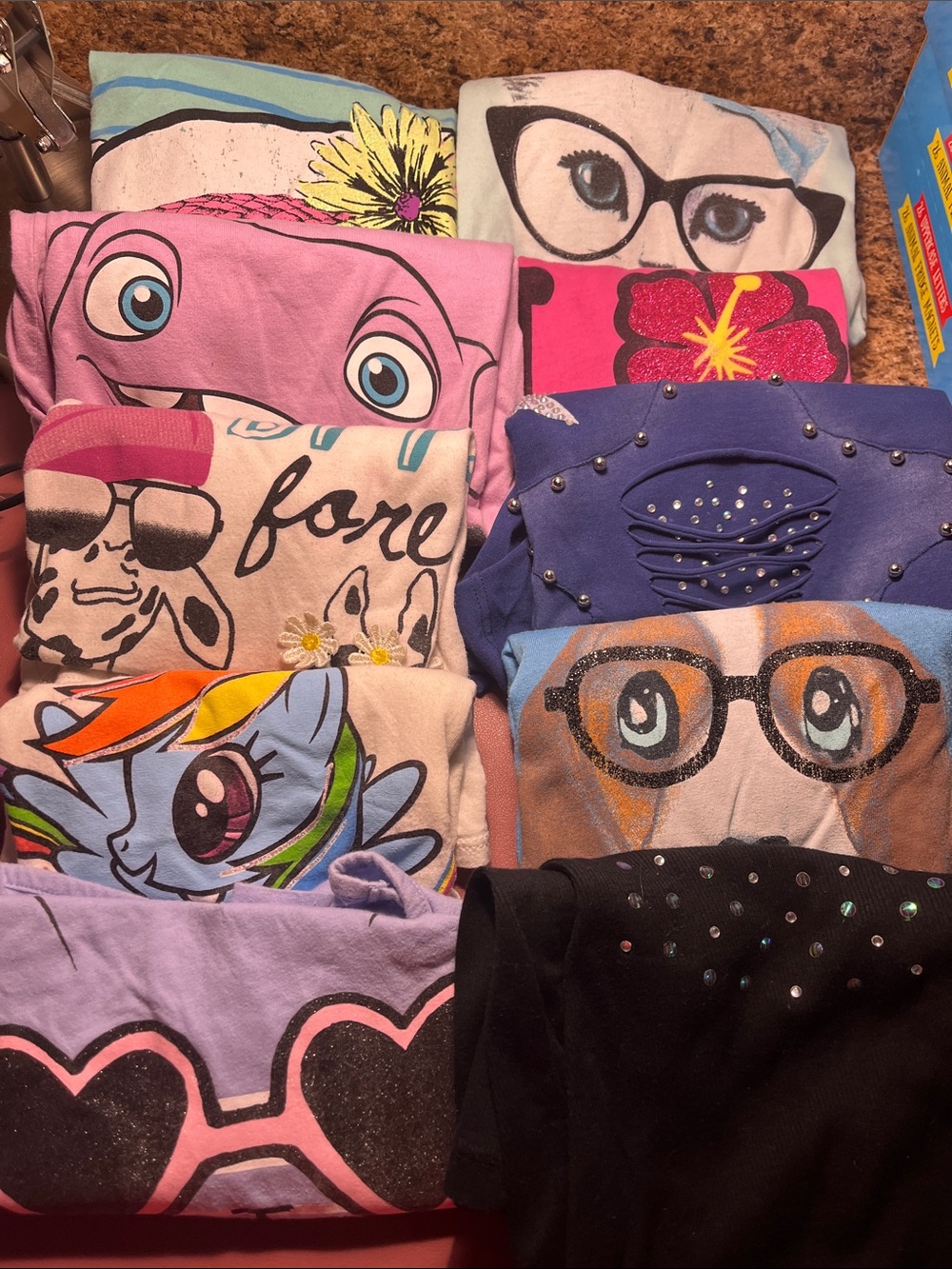 10 pcs Kids Pink Graphic Tee - Cute Character Design some do not have tags